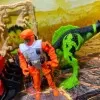 Brinquedo Dino Word Na Floresta Jipe Vermelho Novo